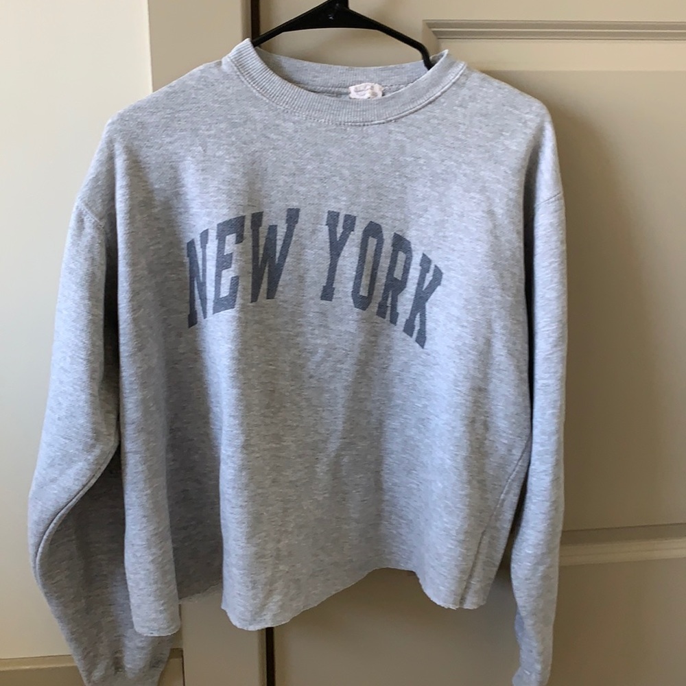 BRANDY MELVILLE SWEATER
